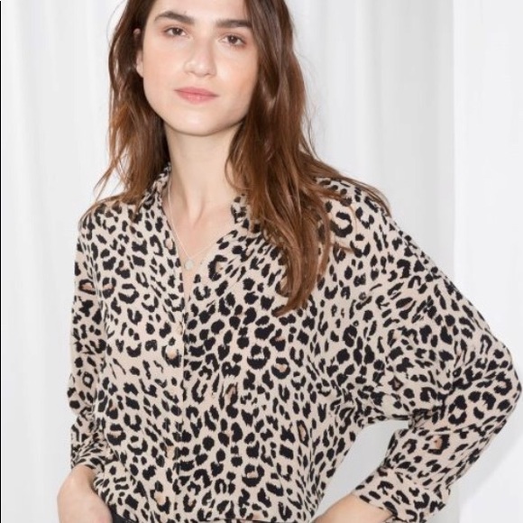 ✨Host Pick✨ NWT & Other Stories Blouse - Picture 2 of 5